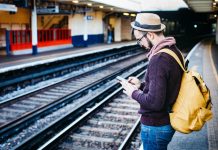 Aplikacje mobilne w komunikacji miejskiej coraz popularniejsze.