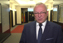 Powiaty borykają się z konsekwencjami reformy oświaty i problemami szpitali. Potrzebna im długoterminowa strategia