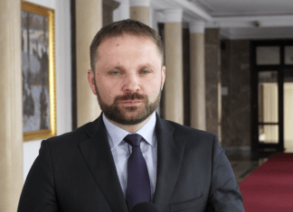 Trwają prace nad nowym systemem poboru opłat drogowych. Od 2021 roku będzie oparty na geolokalizacji i pozwoli płacić np. smartfonem