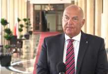 Minister finansów: Na rynku jest już 1 mln terminali płatniczych w punktach handlowych. Polska chce być europejskim liderem pod tym względem