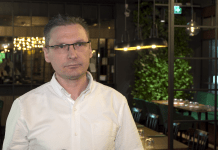 Polscy naukowcy szukają nowych zastosowań światłowodów. Skonstruowali już unikatowy w skali świata sejsmograf rotacyjny i pracują nad liniami odpornymi na podsłuchy