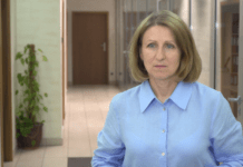 W ciągu miesiąca ropa staniała o 15 proc. Koniec roku może przynieść powrót do zwyżek cen