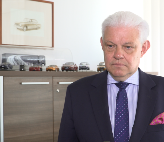 Trudna sytuacja w branży motoryzacyjnej potrwa co najmniej kilka miesięcy. Istotne spadki w rejestracji i produkcji samochodów