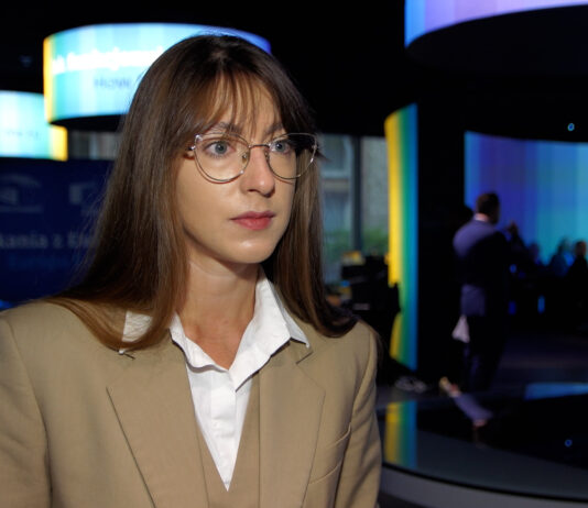 Sztuczna inteligencja w rekrutacji pod lupą. Firmy będą musiały ujawnić użycie narzędzi AI i przeszkolić HR