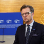 Zaostrzenie polityki migracyjnej w UE. Europejski Nakaz Powrotu i centra deportacyjne w krajach trzecich