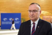 KE zapowiada nowe inicjatywy związane z bezpieczeństwem, energią i AI. Europosłowie różnią się w ocenie kierunków zmian